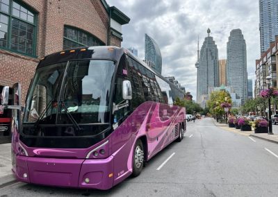 Bus on tour in Toronto